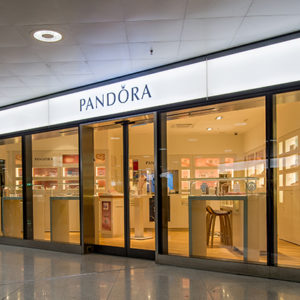 PANDORA eröffnet im neuen RailCity den ersten Concept Store in Zürich