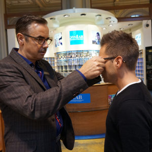 Anprobe Brille - Testbericht Optiker VISILAB Brillen in Zürich