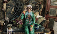 Iris Apfel: Eine Zeitlose Ikone der Mode und des Designs feiert ihren 102. Geburtstag