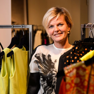 Modeboutique Dress up Basel Anja Gasser - Eröffnung in neuem Kleid