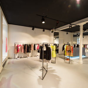 Modeboutique Dress up Basel - Eröffnung in neuem Kleid
