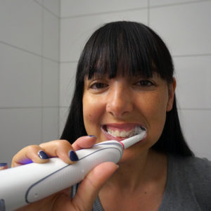 Tutorial Zahnselfie mit der Oral-B Zahnbürste Trizone Bluetooth®-Technologie