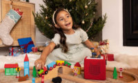 Weihnachtliche Freude mit tonies: Familien halten an Geschenkebudget für Kinder fest